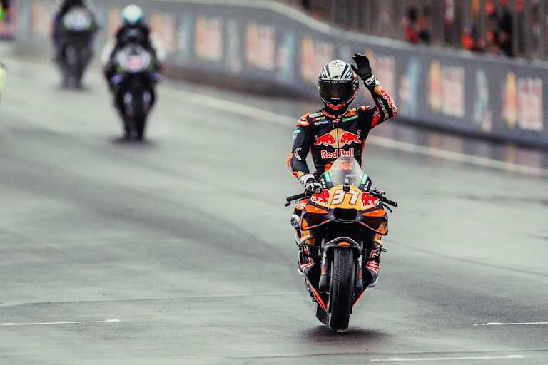Acosta verabschiedete sich von den Fans auf der Rennsportinsel