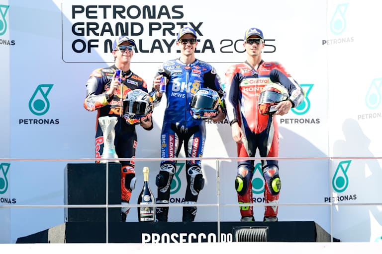Sieger Alex Marquez mit Acosta (KTM) und Honda-Pilot Mir (re.)