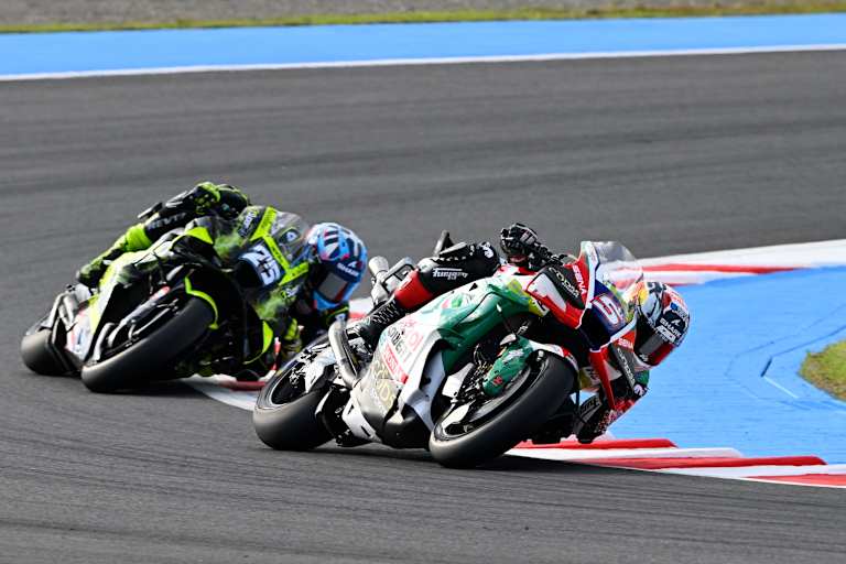 Johann Zarco hielt sich vor Raul Fernandez