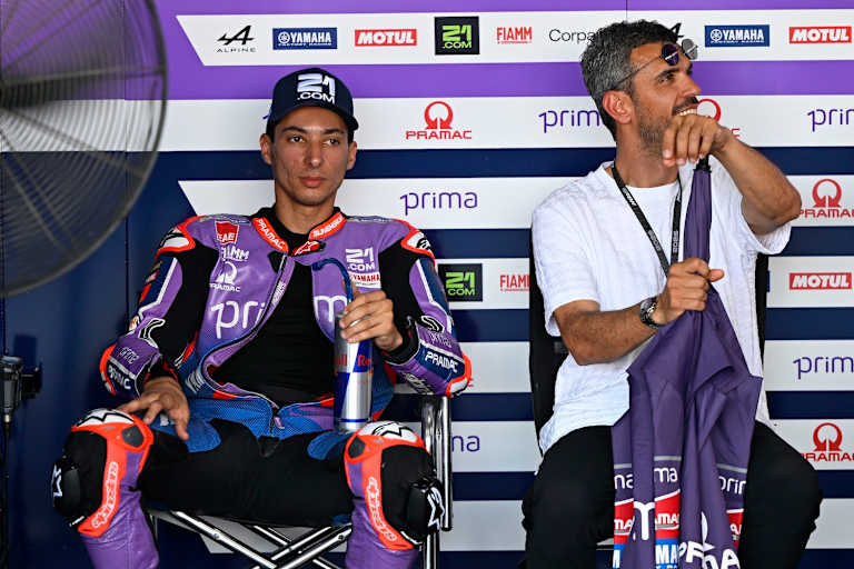 Toprak Razgatlioglu mit Landsmann, Mentor und Manager Kenan Sofuoglu