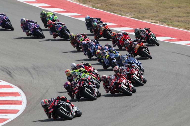 Marco Bezzecchi führt das Feld beim US-GP an!