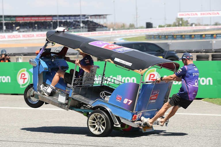 Ganz weit vorne im Sachen gute Laune: Toprak und Teamkollege Jack Miller