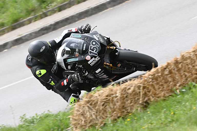 Alexander Kastenhuber prescht mit seiner 600er in die Top-10
