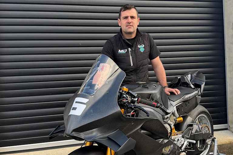 Michael Dunlop mit der Superbike-Ducati