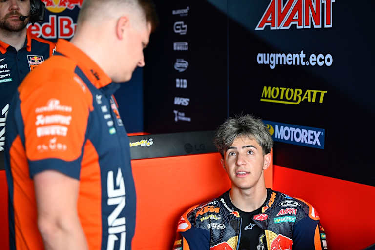 Teamchef Niklas Ajo mit Moto2-Rookie Jose Antonio Rueda