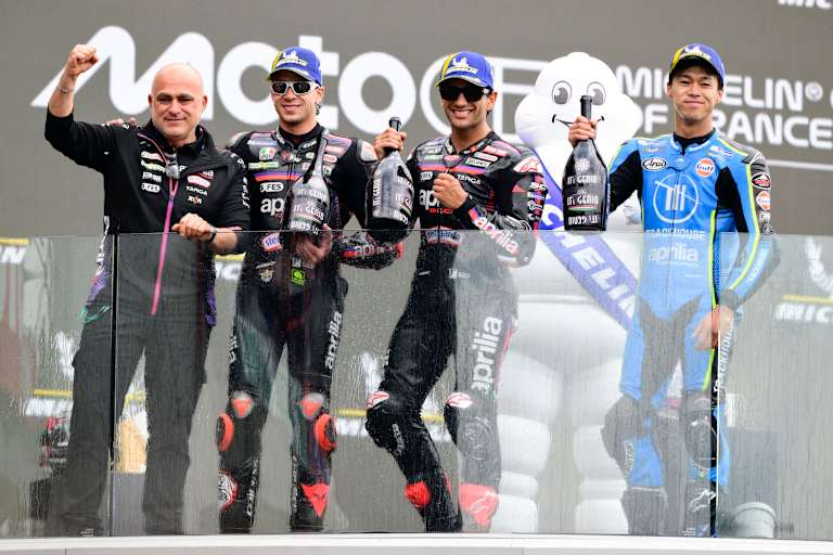 Einmaliger Aprilia-Erfolg: In Le Mans gewann Martin vor Bezzecchi und Ogura