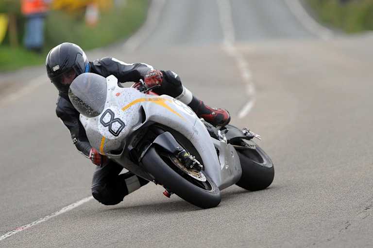 Guy Martin hätte seine Risikobereitschaft beinahe das Leben gekostet