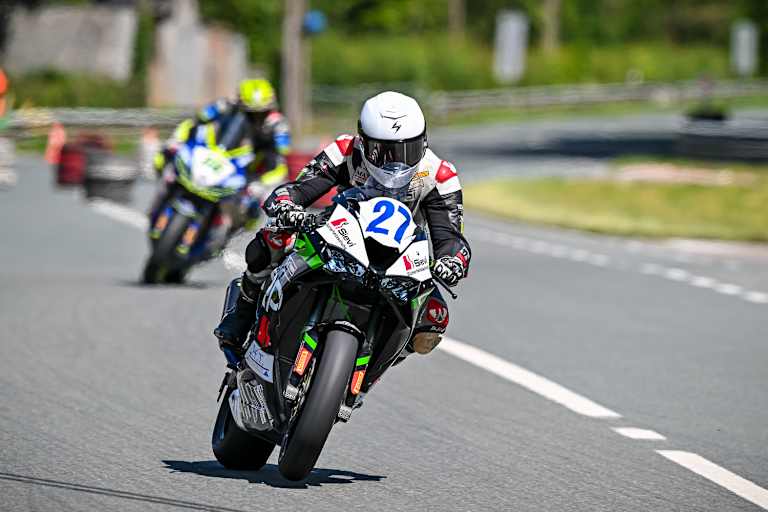 Rico Vetter wird bei der IRRC Supersport in Chimay zweimal bester Deutscher