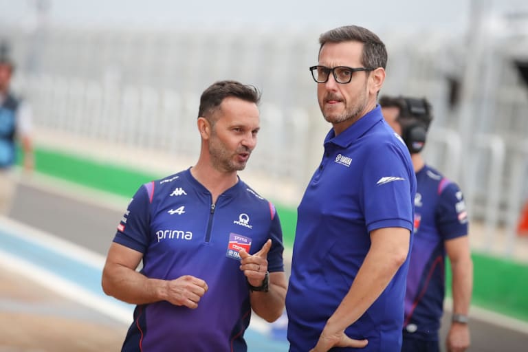 Yamaha-Rennsport Paolo Pavesio (re.) mit Pramac-Teammanager Gino Borsoi