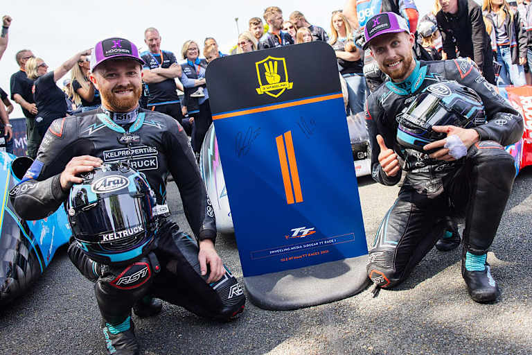 2024 sowie 2025 triumphierten Ryan und Callum Crowe bei der Tourist Trophy