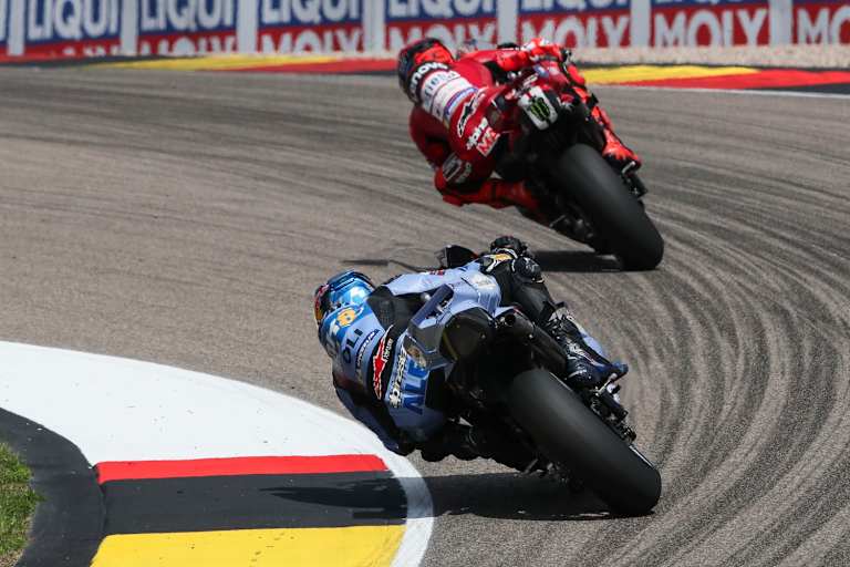 Alex Marquez auf der Verfolgung von Bruder und Sieger Marc Marquez