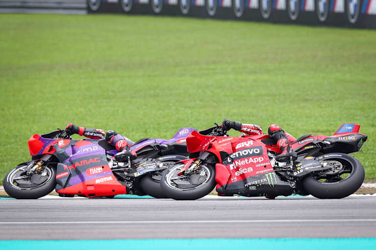 Enge Angelegenheit: Jorge Martin (Pramac) vor Werksfahrer Bagnaia
