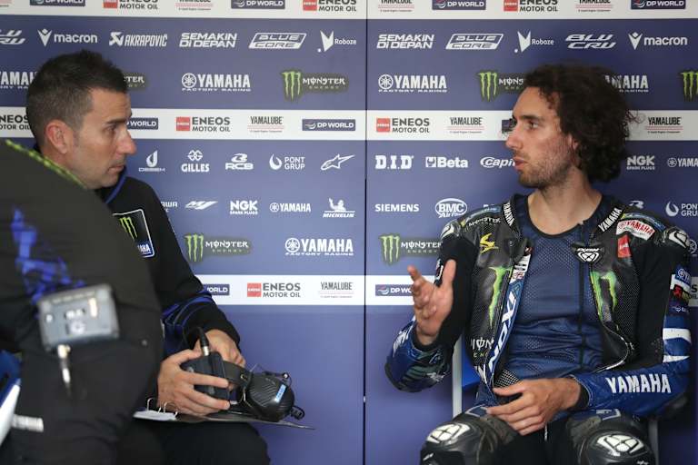 David Munoz (li. neben Alex Rins) wird sich 2027 um Jorge Martin kümmern