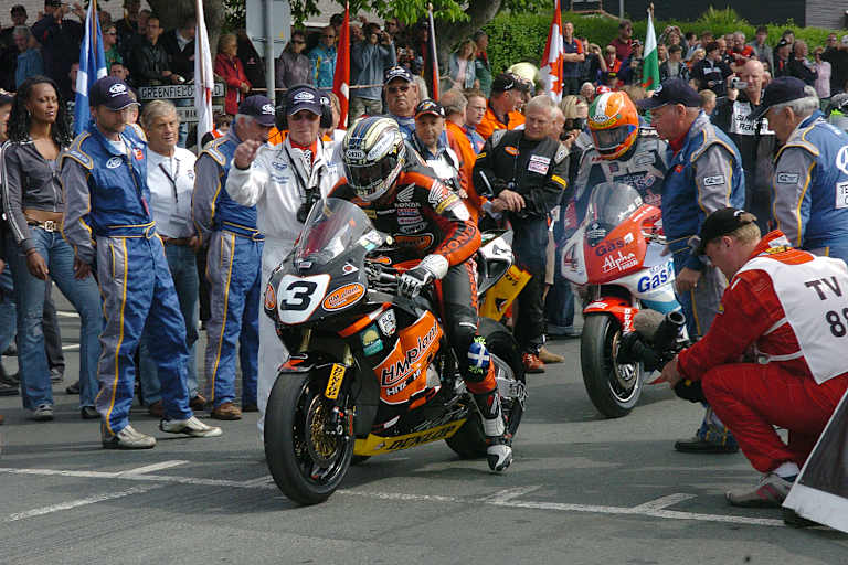 John McGuinness nimmt 2007 die Senior-TT in Angriff