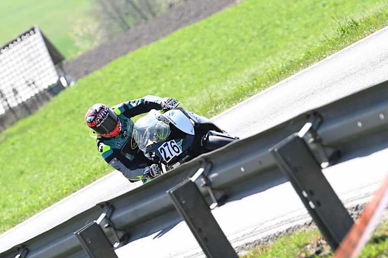 Ein Sturz von Salvatore Sallustro beendete das erste Qualifying zum Manx GP