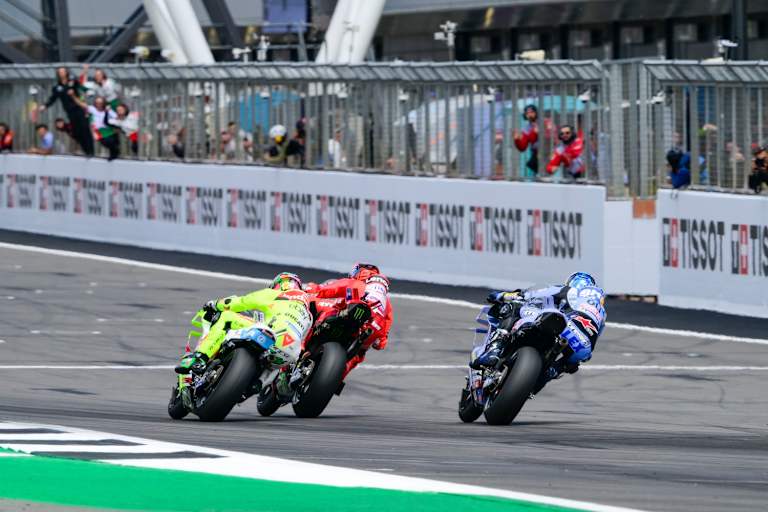 Dreikampf um Platz 3 in England: Marc Marquez setzte sich durch