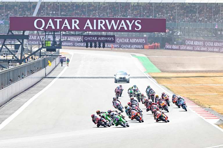 Start der Moto3 auf dem längsten GP-Kurs des Rennkalenders