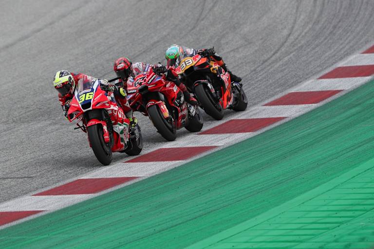 Mir (Nr.36) vor Bagnaia und Binder: enger Dreikampf um Platz 6