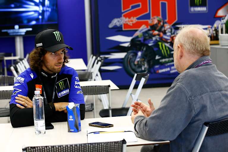 Yamaha-Werksfahrer Alex Rins im Gespräch mit SPEEDWEEK.com