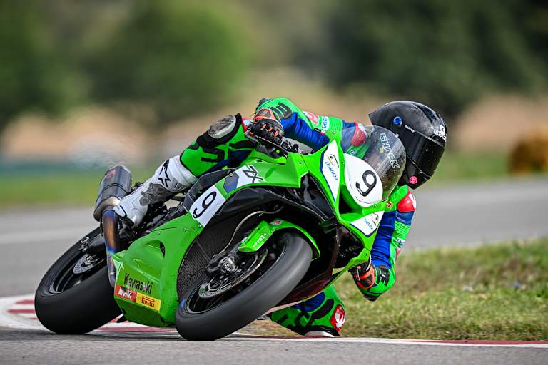 Zweimal Platz 3 in der IRRC Supersport für Freddie Heinrich in Frohburg