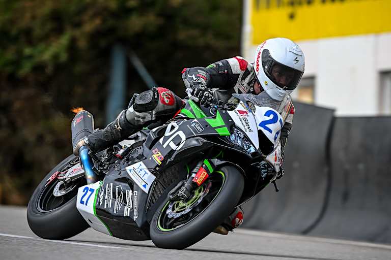 Rico Vetter wird bester deutschsprachiger Pilot in der IRRC Supersport