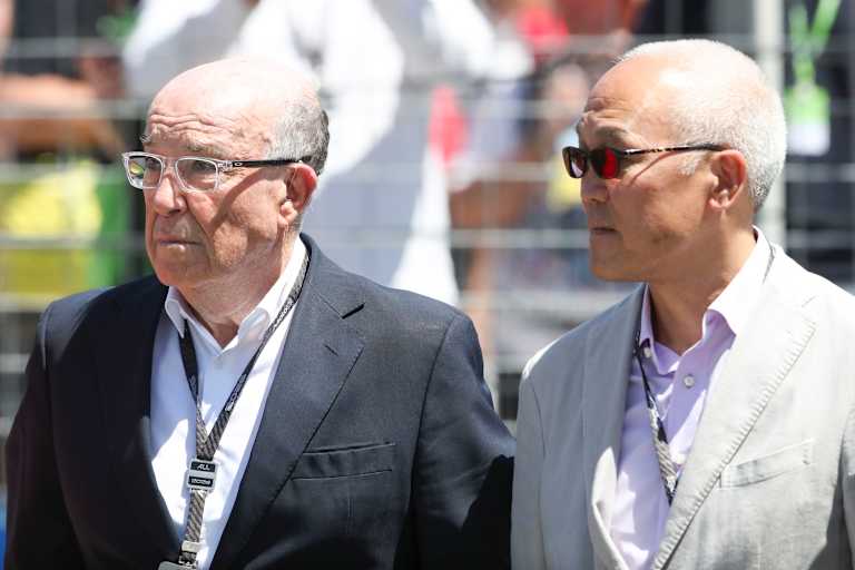 MotoGP-Boss Carmelo Ezpeleta (li.) mit Derek Chang (CEO Liberty Media)