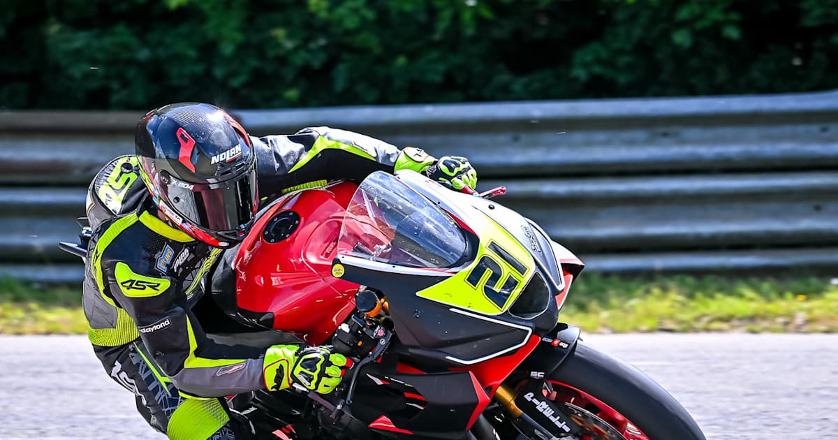 IRRC-Sportbike-Zwei-St-rze-gebrauchtes-Wochenende-f-r-Thomas-Wendel