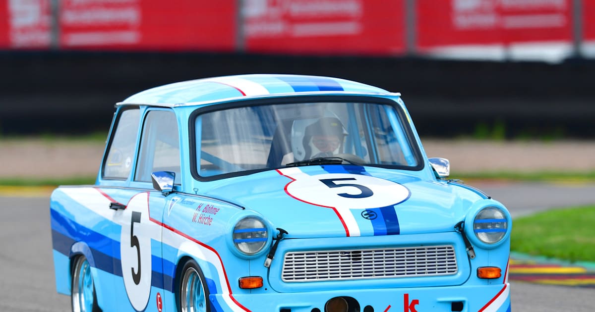 Red-Bull-Rennpappe-neuer-Event-mit-Kult-Trabi-meets-DTM-Sachsenring
