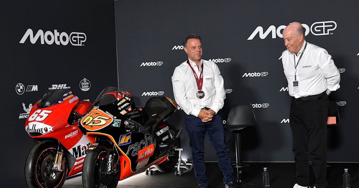 MotoGP Yıldızı Loris Capirossi Ailesini Anmaya Geldi