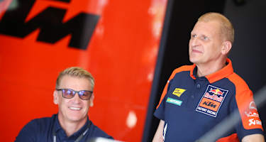 Aki Ajo, Mastermind von Ajo Motorsport, mit KTM-Sportchef Pit Beirer