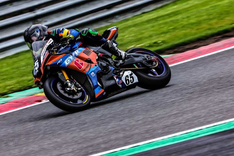 Max Stauffer auf der Yamaha R1