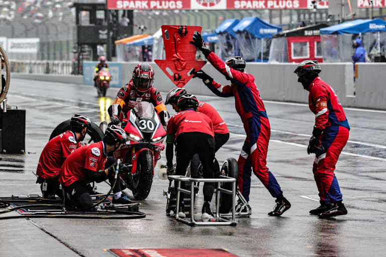 Die Werks-Honda befindet sich auf Kurs zum Sieg in Suzuka