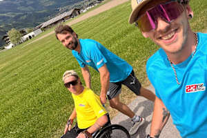 Ebster (r.) beim Wings-Run mit Rolli-Kumpel Haselwanter und Hochschwarzer