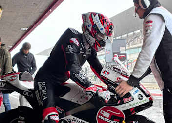 Leo Rammerstorfer bei seiner ersten Ausfahrt aus der Box