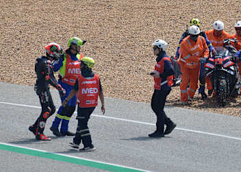 Marco Bezzecchi stürzte im Q2 zum zweiten Mal am Samstag