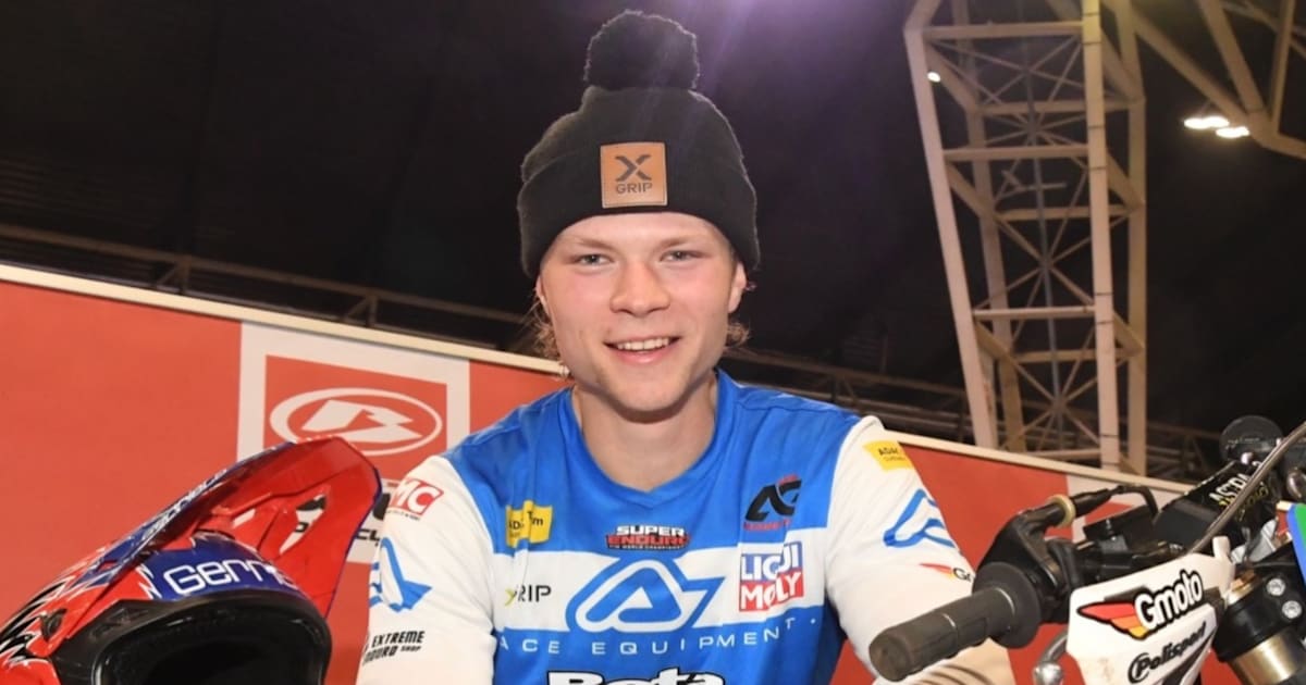Schwer-gest-rzter-Enduro-Pilot-Felix-B-hker-macht-weiter-Fortschritte
