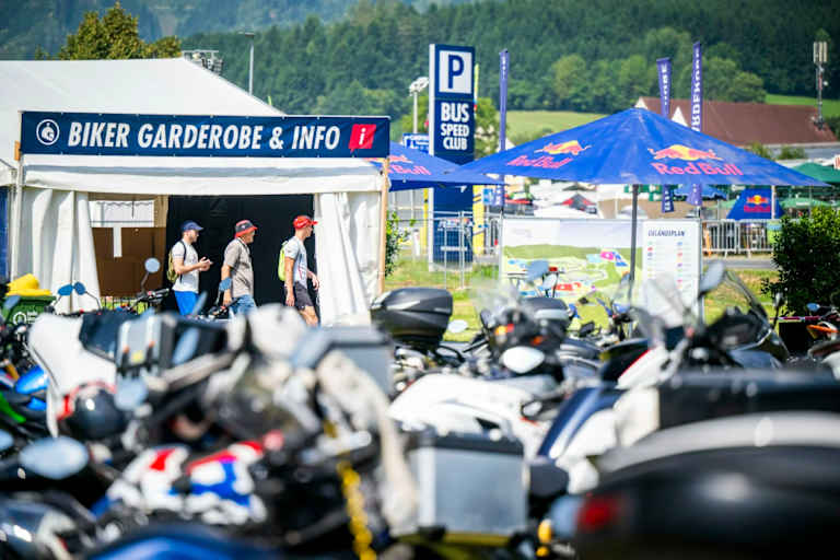 Praktisch: Biker Garderobe