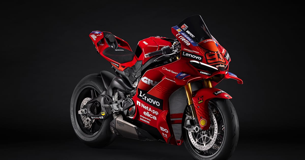 Ducati-feiert-und-ehrt-MotoGP-Champion-Marc-M-rquez-mit-einem-Superbike