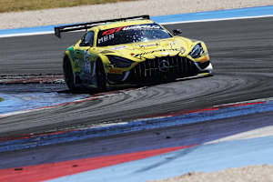 Der WINWARD Racing Mercedes wurde vom zweiten Rennen disqualifiziert