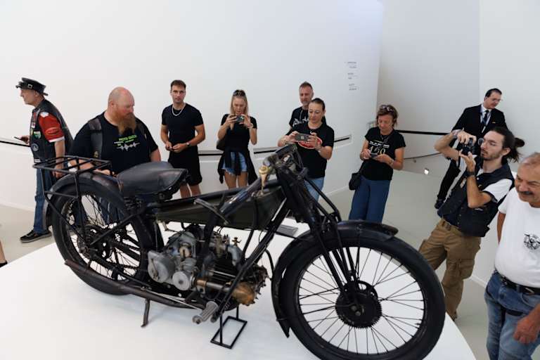Teil des Neubaus ist das Museum mit 160 Exponaten