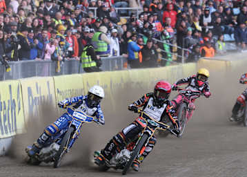 Bartosz Zmarzlik (weiß) im Frühjahr 2026