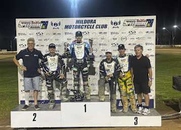 Siegerehrung: Luke Becker (2.), Jaimon Lidsey (1.) und Rohan Tungate (3.)