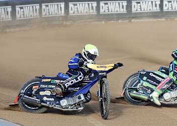 Riesentalent Nazar Parnitskyi (gelb)