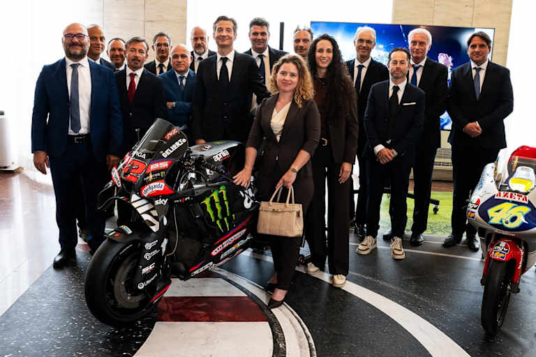 Die Aprilia-Abordnung in Rom