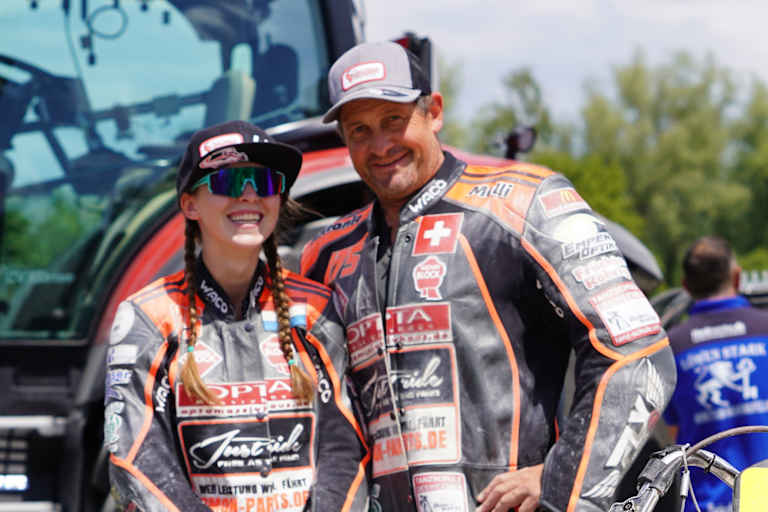Lene Laise (li.) mit Imanuel Schramm