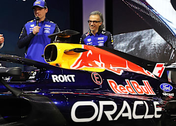 Max Verstappen und Red Bull Racing-Teamchef Laurent Mekies