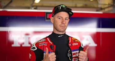Jonathan Rea hilft wo er kann