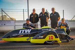 Das Team ITW Racing mit Markus Venus (vorne l.) und Thomas Hofer (vorne r.)