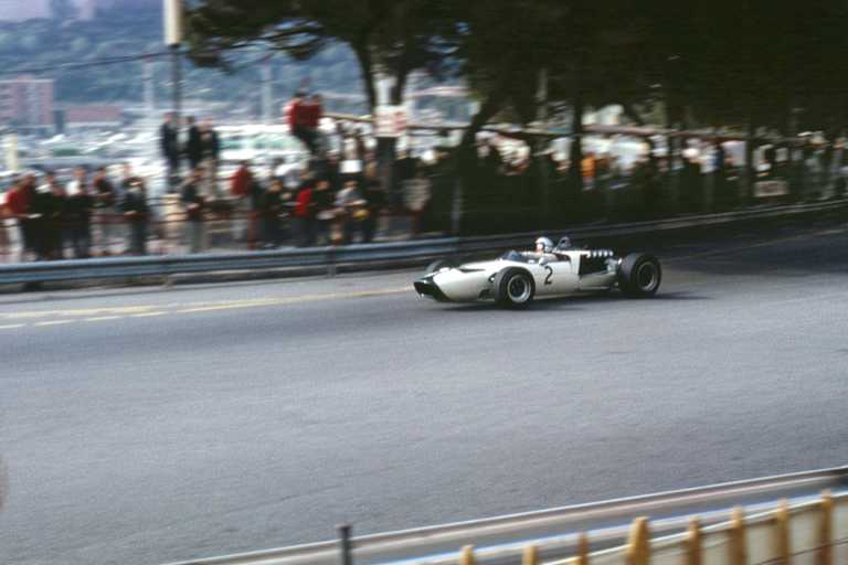 Bruce McLaren im eigenen Auto in Monaco 1966