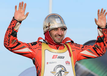Goldhelmgewinner Jan Kvech